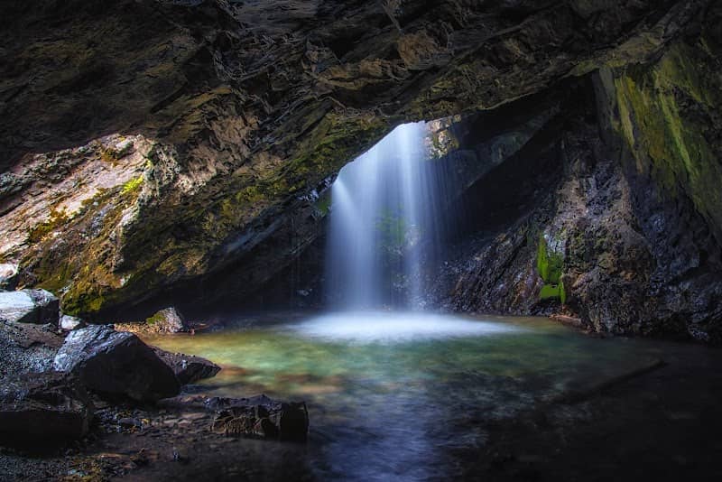 Donut Falls Summer Trailhead - Image 1