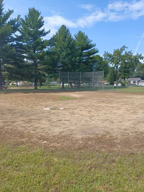 Sullivan Park - Image 1