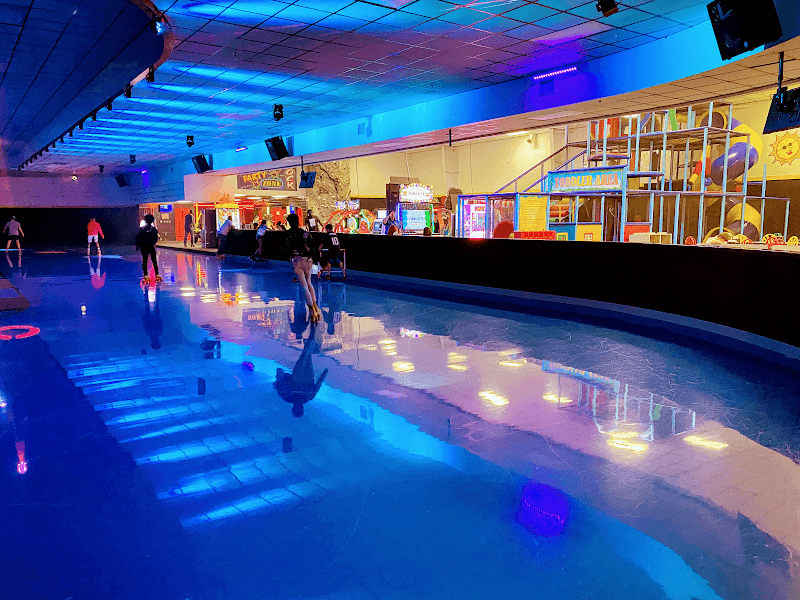 Fun Zone Skate Center - Image 3