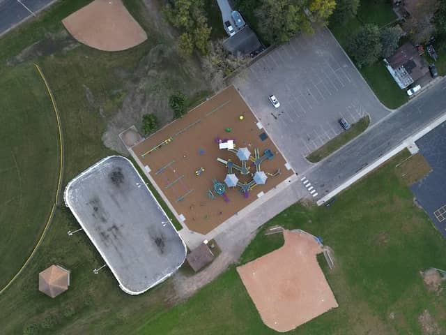 Lions Park - Image 2