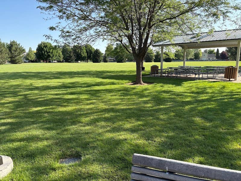 Seasons Park - Image 1