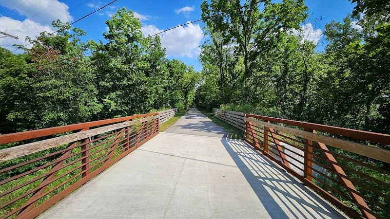 Zionsville Trail Parking - Image 2