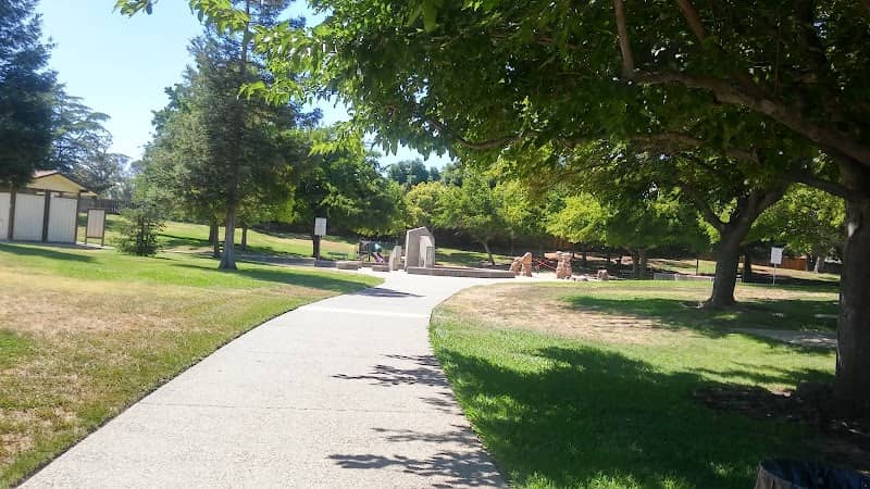 Mira Vista Park - Image 1