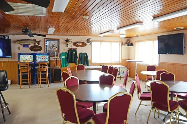 Izaak Walton Club House - Image 1