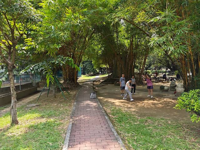 Luopu Park - Image 1