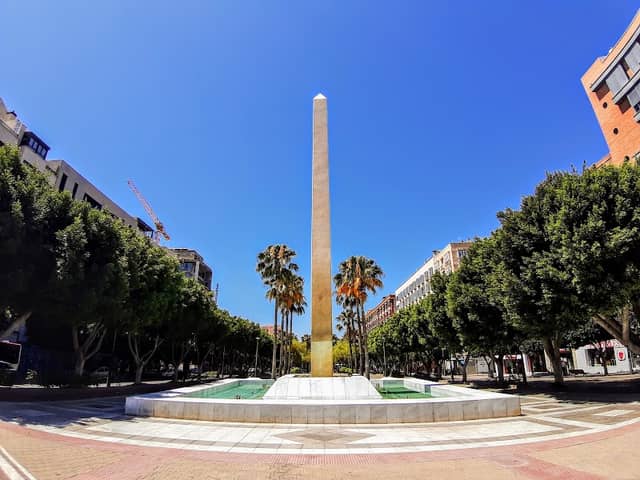 Obelisco de la Rambla - Image 2