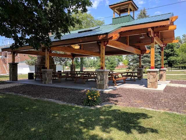 Carver Memorial Park - Image 1
