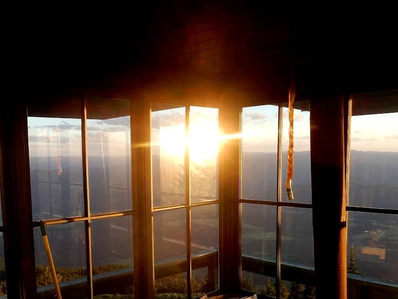 Cougar Peak Lookout - Image 3