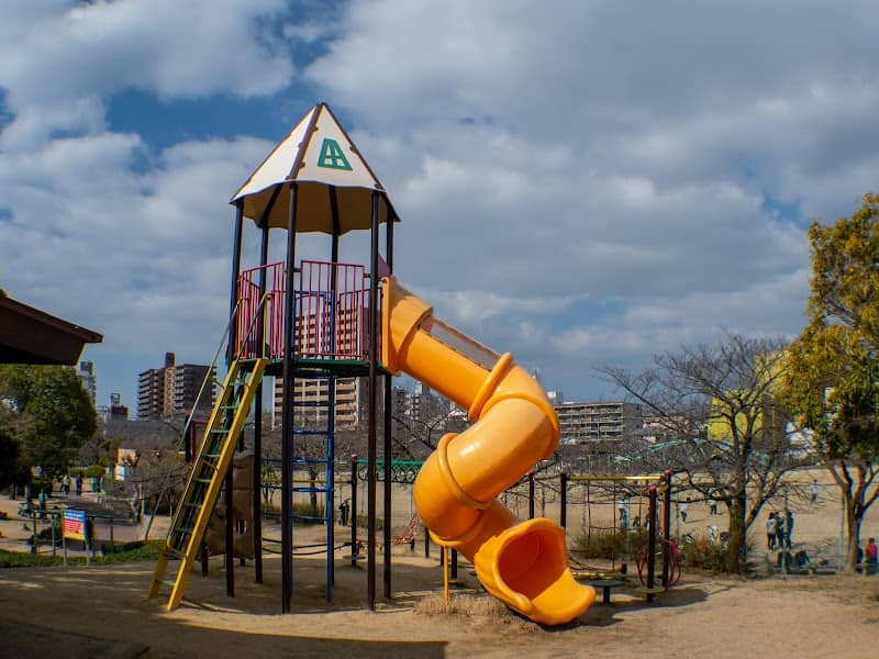 Uwagaike Park - Image 1
