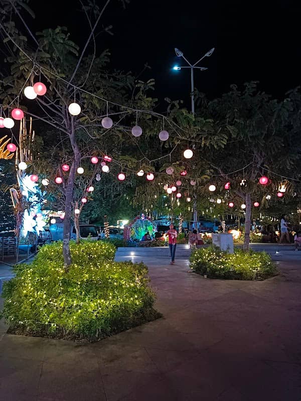 Bacnotan Farmers' Park & Civic Center - Image 1
