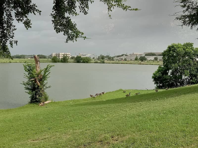 Kingsbridge Park - Image 1