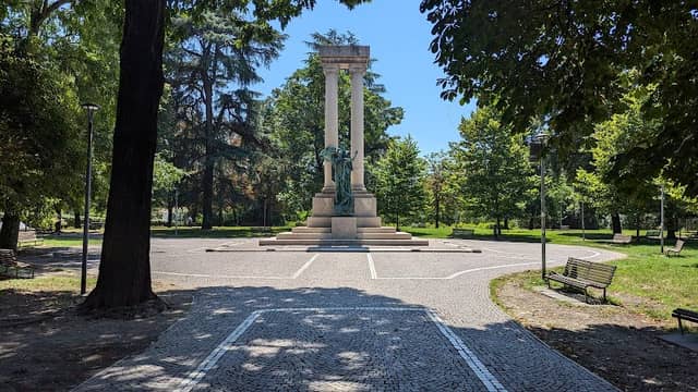 Children's Park - Image 1