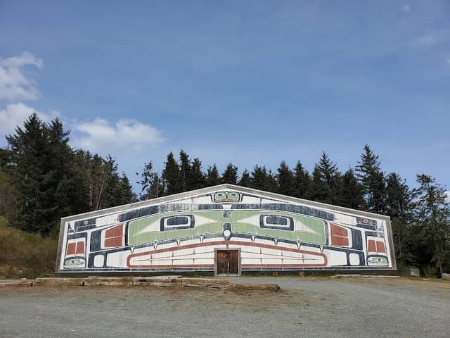 The World's Tallest Totem Pole - Image 2