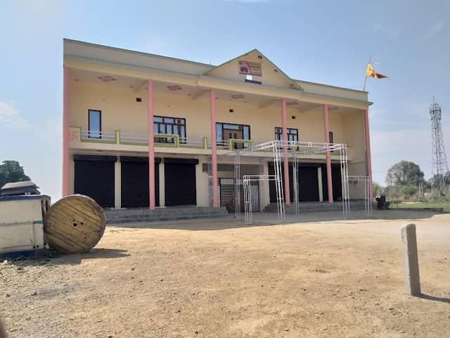 Mahavira palace joniha fatehpur Uttar Pradesh - Image 1