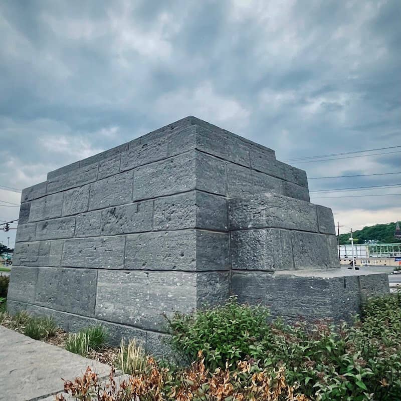 Erie Canal Monument - Image 1