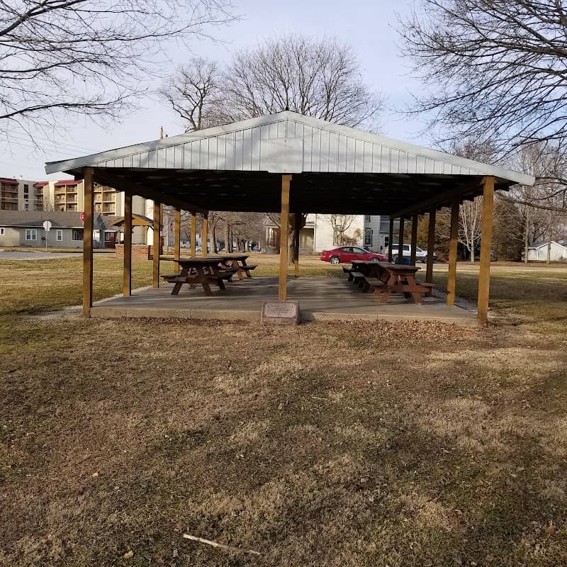 Ross Mansion Park - Image 1