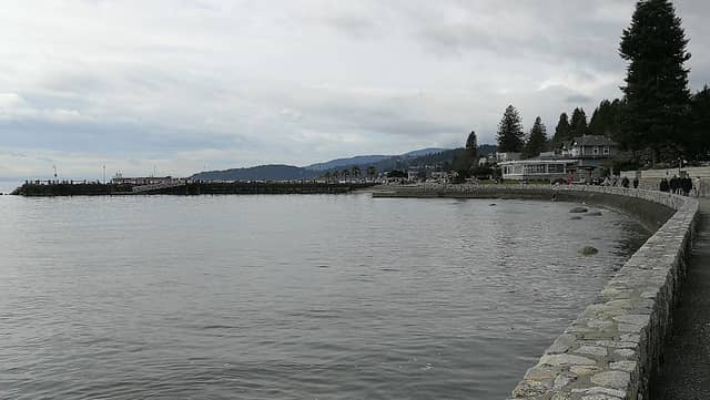 West Vancouver Centennial Seawalk - Image 2