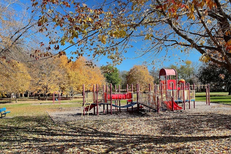 Riverview Park - Image 1
