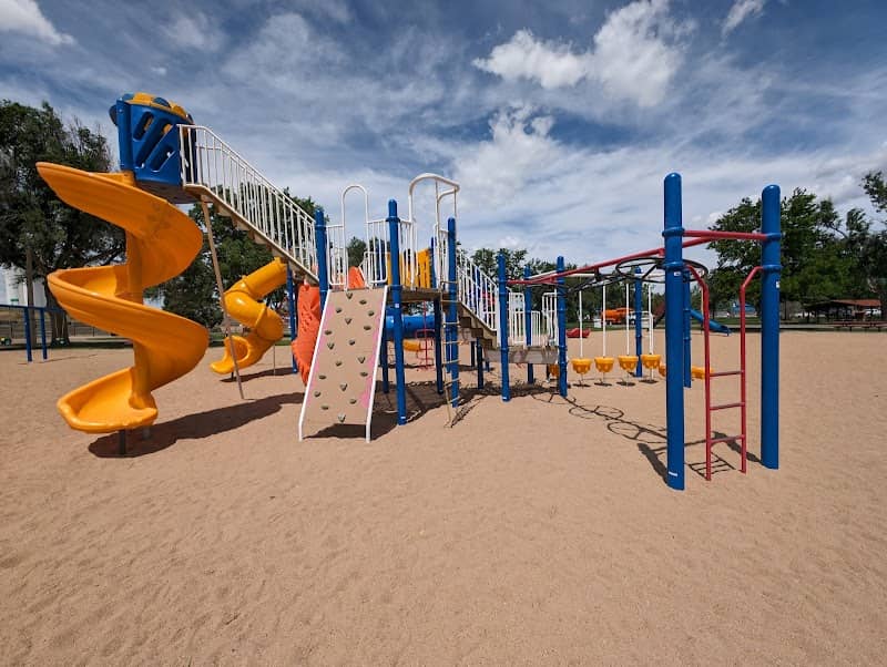 Riverside Park - Image 1