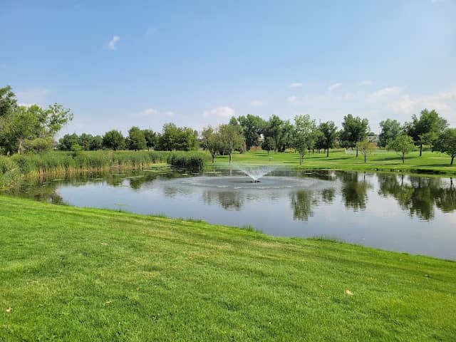 Riverside Park - Image 2