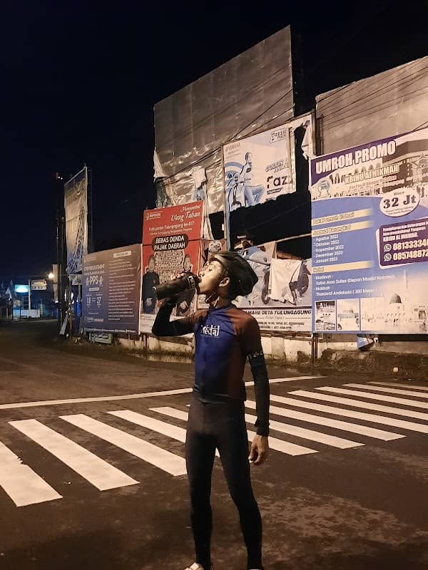 Taman Simpang Empat Karangrejo - Image 2