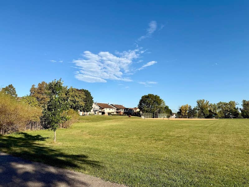 Manary Park - Image 1