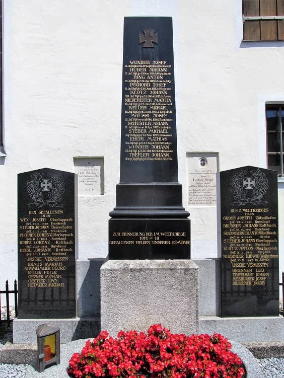 Kriegerdenkmal - Image 1