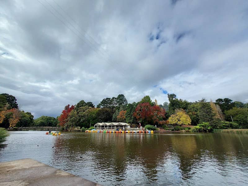 Emerald Lake Car Park - Image 1