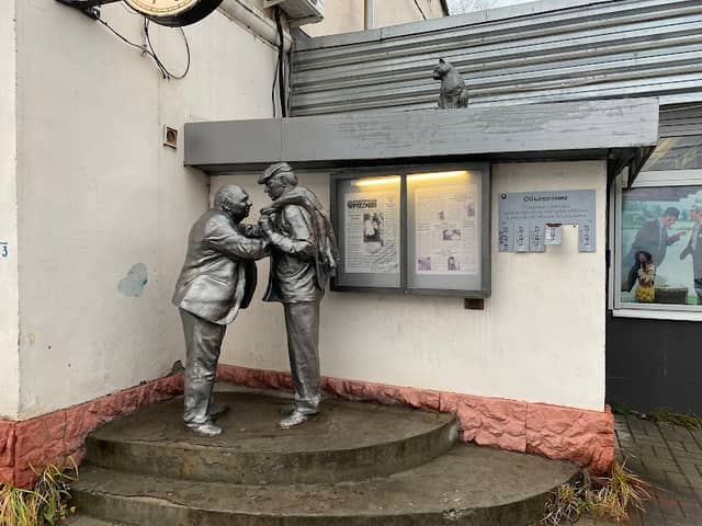 Monument "Athos and Uncle Kolya" - Image 1