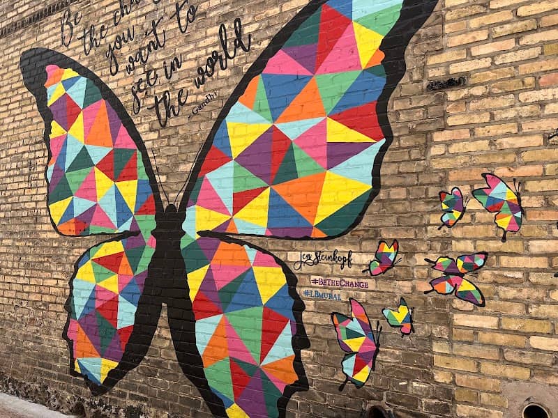 Mural Alley - Image 2