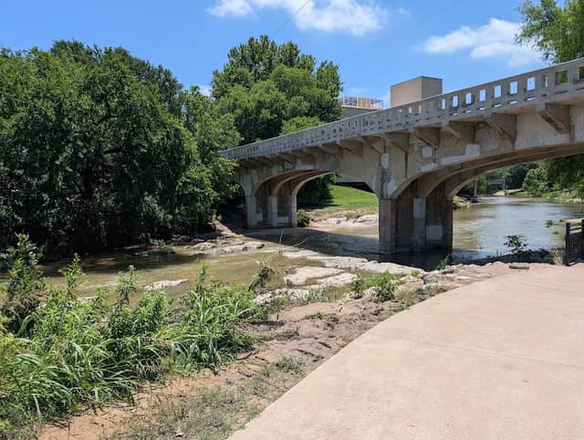 Yettie Polk Park - Image 2