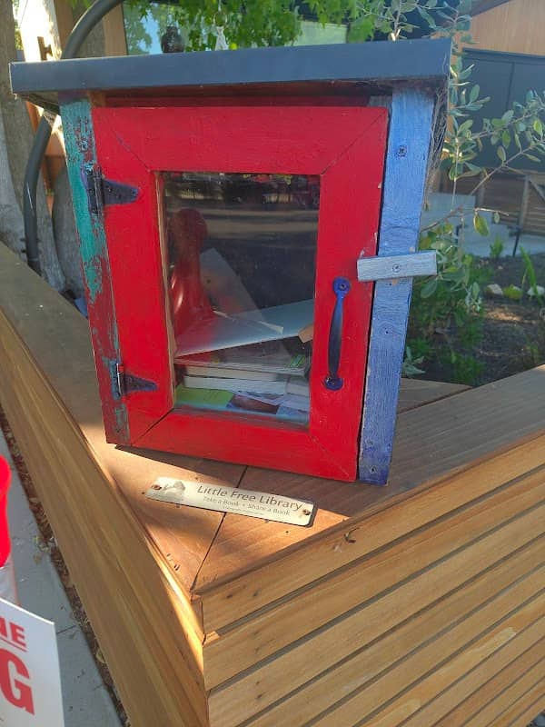 Little Free Library - Image 3