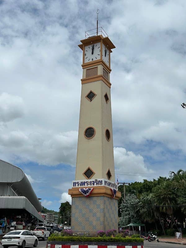 วงเวียนหอนาฬิกา ตลาดสด - Clock Tower Circle at Fresh Market - Image 1