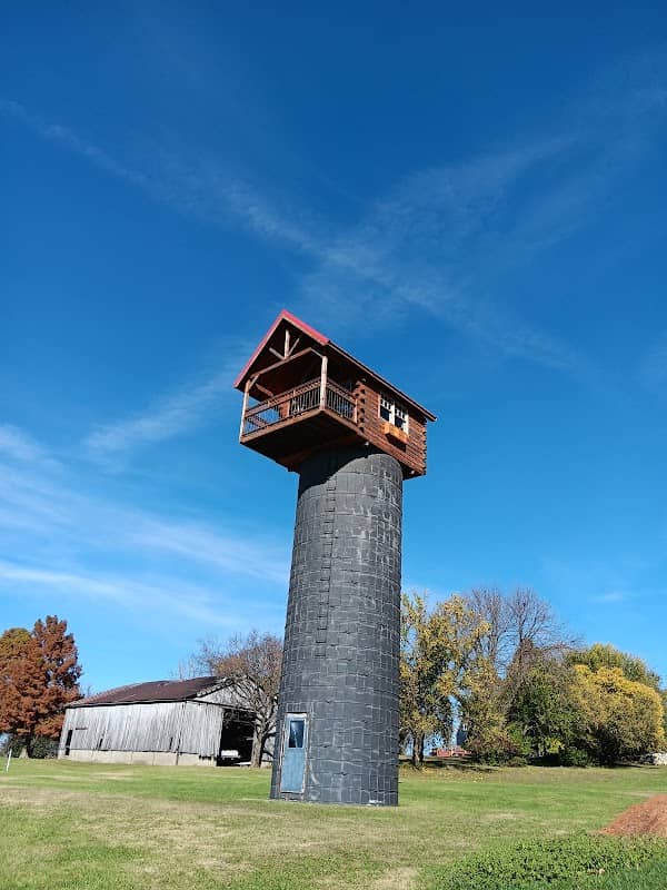 Log Cabin Silo - Image 1