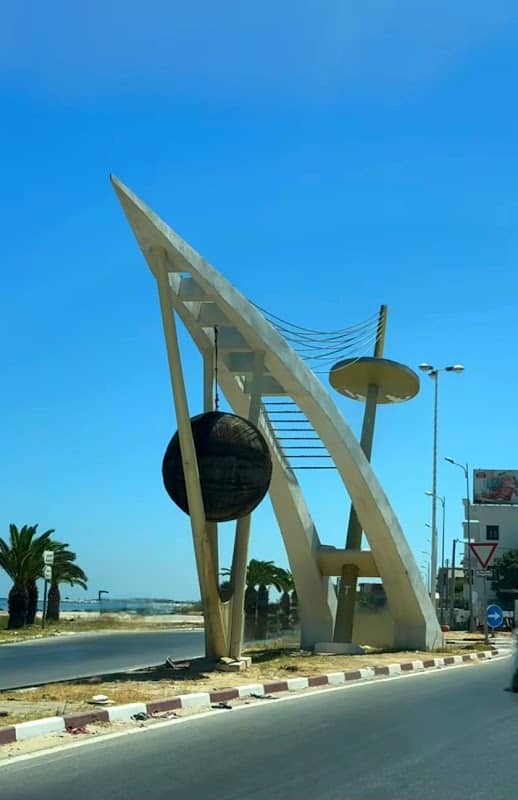 Rond-point du Fuseau - المغزل - Image 1