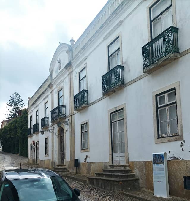 Palácio dos Condes de Avilez - Image 1