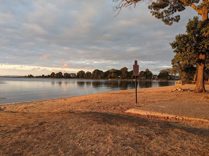 Buttonwoods Beach - Warwick City Park - Image 2