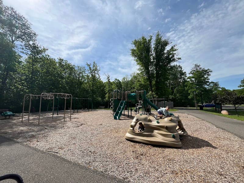 Jewelwood Park - Image 2