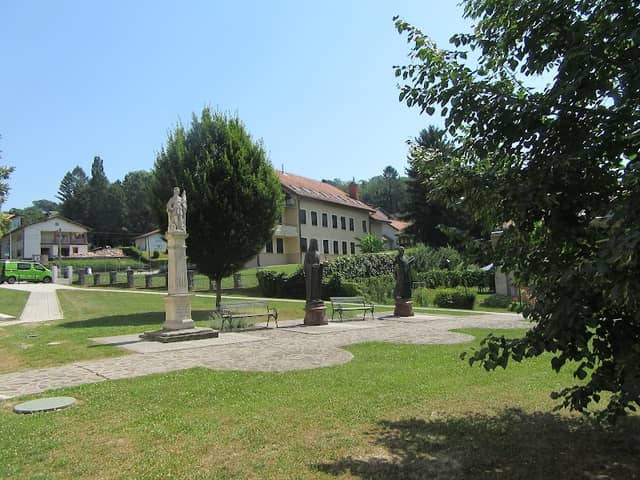Kip sv. Štefana - Szent István szobra - Image 2