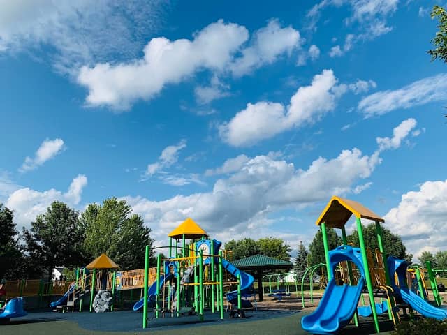 Country Lakes Park - Image 1