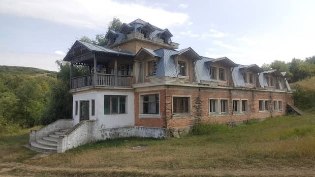 La Castel - Image 1