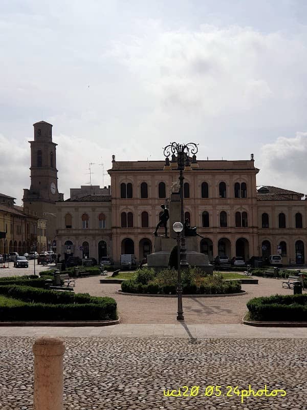 Piazza Giuseppe Mazzini - Image 2