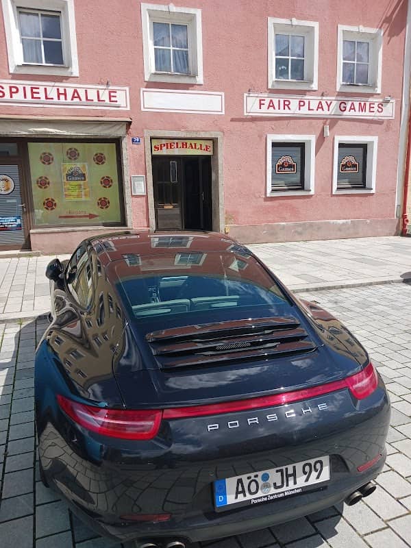 Fair Play Spielhalle - Image 1