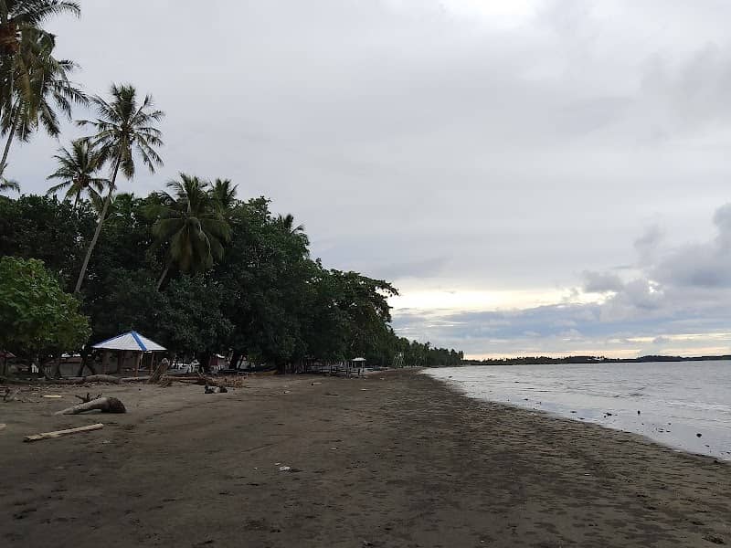 Pantai Wisata Kambunong - Image 1