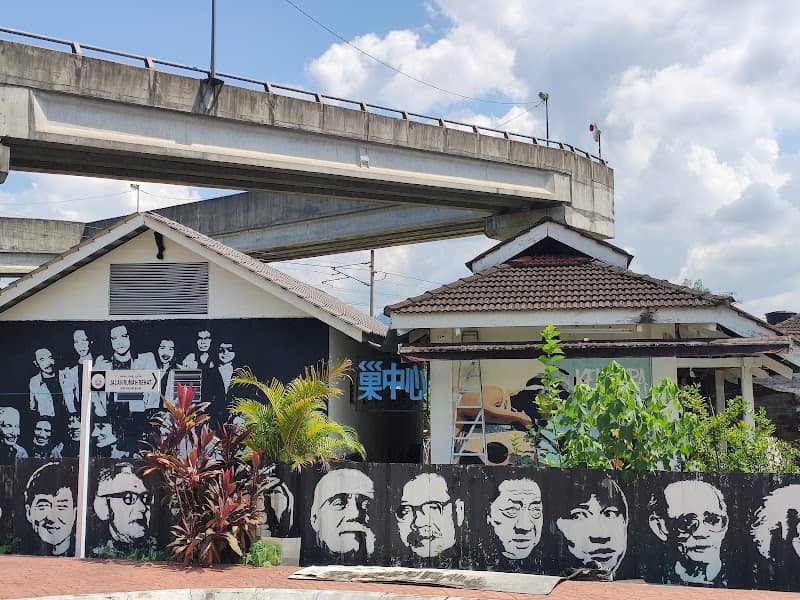 Tanjong Malim Street Art - Image 1