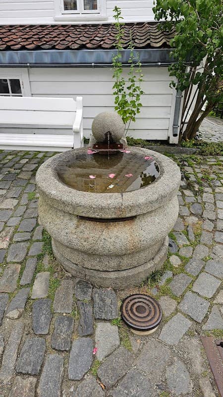 Water Fountain - Image 1
