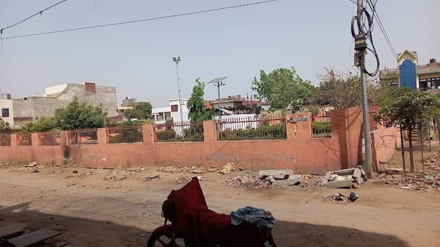 Dayal Nagar Park - Image 1