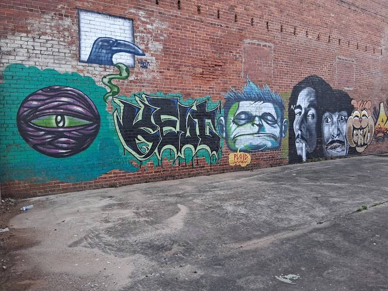 Far end district Art Park - Image 2
