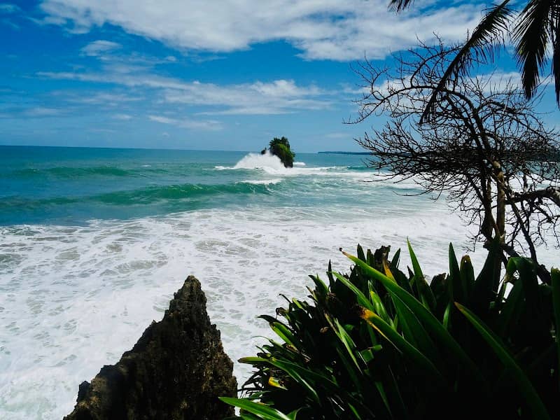 Talamanca Viewpoint - Image 1