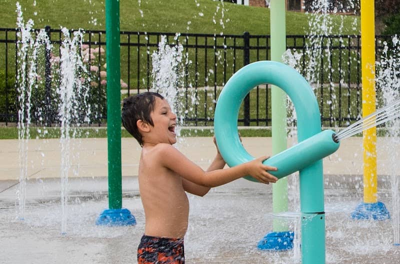 Bensenville Water Park and Splash Pad - Image 1